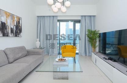Apartment - 2 Bedrooms - 2 Bathrooms for rent in Burj Royale - Downtown Dubai - Dubai
