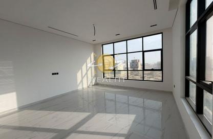 Villa - 5 - 6 for sale in Hoshi - Al Badie - Sharjah