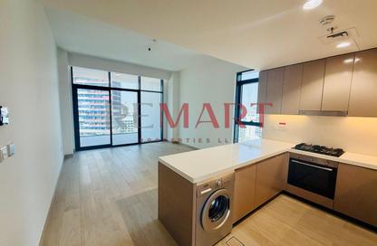 Apartment - 2 Bedrooms - 2 Bathrooms for rent in Azizi Riviera Beachfront Tower B - Azizi Riviera Beachfront - Azizi Riviera - Meydan One - Meydan - Dubai