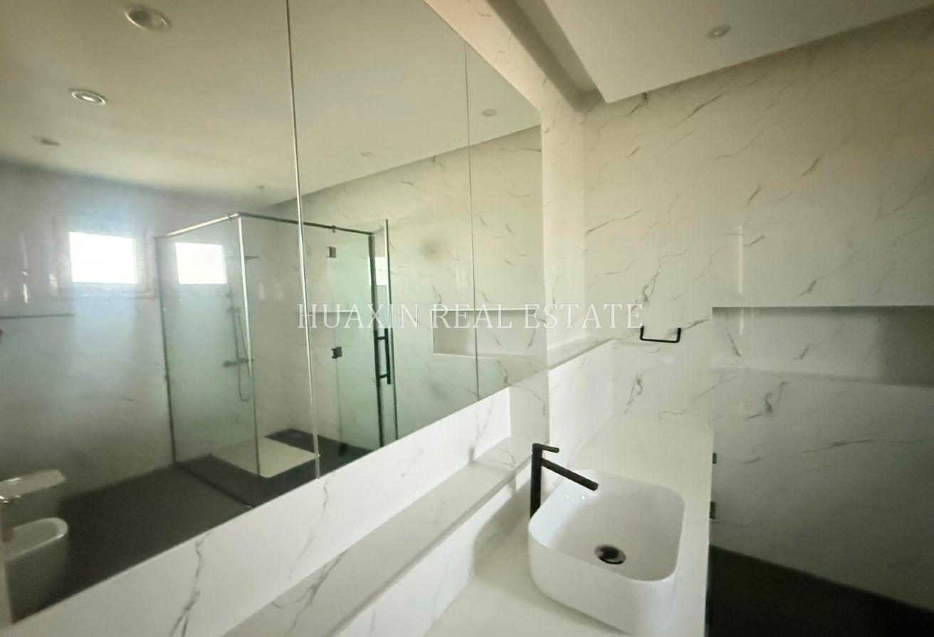 Independent | Huge Garden | Private Swimming Pool photo 12