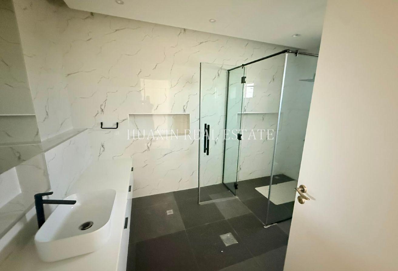 Independent | Huge Garden | Private Swimming Pool photo 8