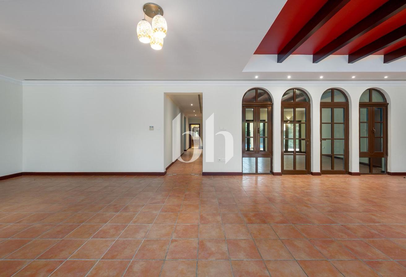 Private Pool | On Park | Large Plot | Prime Area photo 5