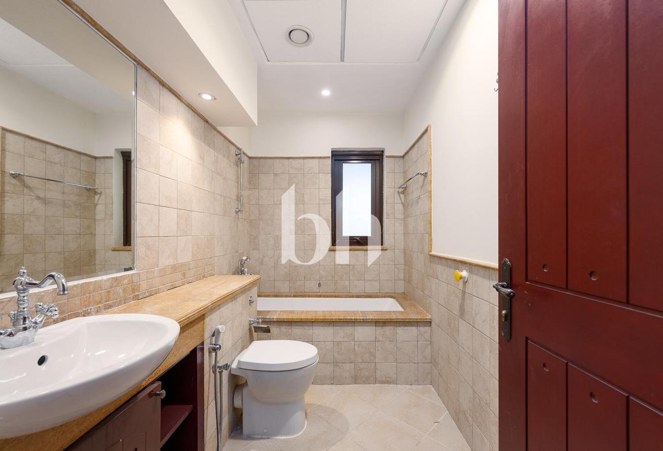 Private Pool | On Park | Large Plot | Prime Area photo 11
