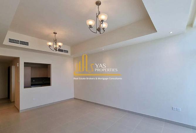 70691587 - صورة العقار 2