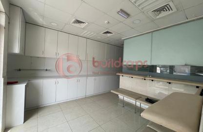 متجر - استوديو - 1 للايجار في ز01 - طراز إنجليزي - المدينة العالمية - دبي متجر - استوديو - 1 للايجار في ز01 - طراز إنجليزي - المدينة العالمية - دبي