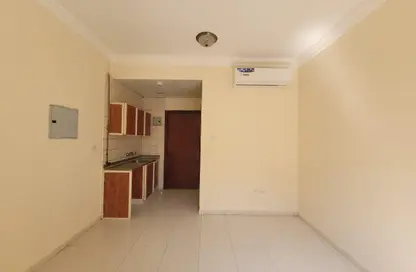 Apartment - Studio - 1 Bathroom for rent in Fire Station Road - Muwaileh - Sharjah