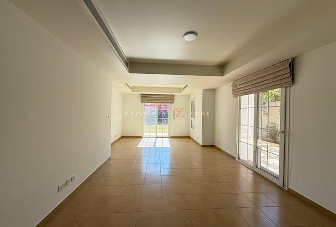 83667354 - Property Main Image