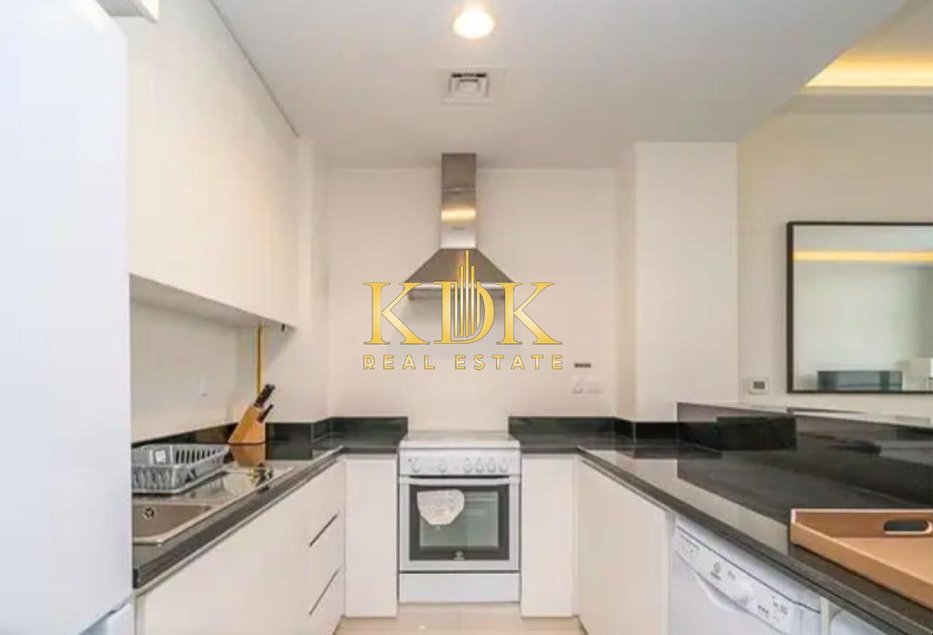 Premium 1 BR | Fully Furnished | Bright Layout photo 6