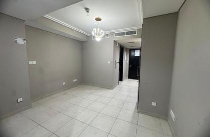 Apartment - Studio - 1 for rent in Goldcrest Views 2 - JLT Cluster J - Jumeirah Lake Towers - Dubai Apartment - Studio - 1 for rent in Goldcrest Views 2 - JLT Cluster J - Jumeirah Lake Towers - Dubai