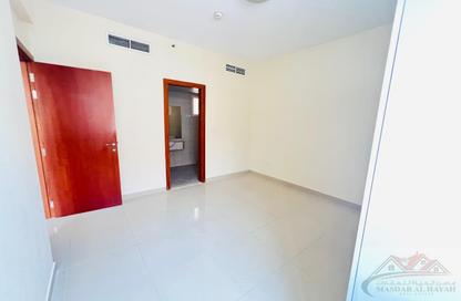 Apartment - 1 Bedroom - 2 Bathrooms for rent in Muwailih Building - Muwaileh - Sharjah