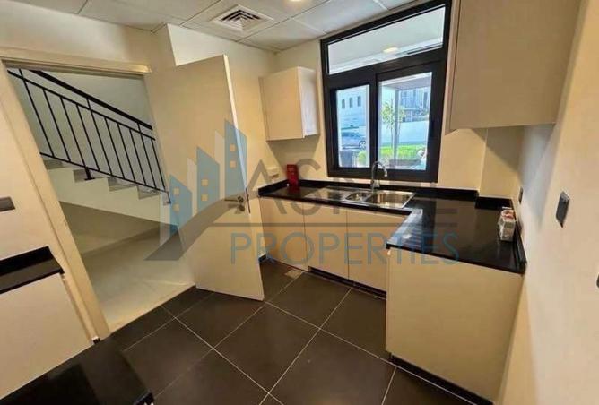 136068830 - Property Image 3