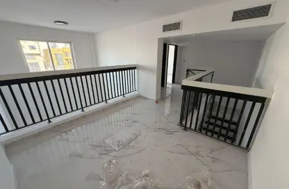 شقة - 3 غرف نوم - 3 حمامات للايجار في 3 المويهات - المويهات - عجمان