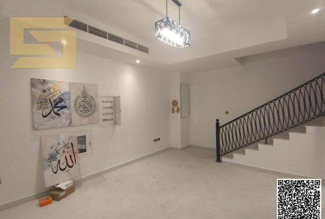 87450205 - Property Image 2