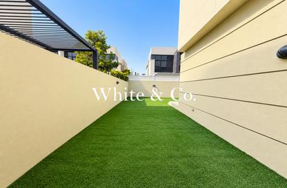 Townhouse - 3 - 4 for sale in Richmond - Damac Hills - Dubai Townhouse - 3 - 4 for sale in Richmond - Damac Hills - Dubai