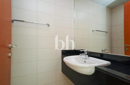 Apartment - 3 Bedrooms - 4 Bathrooms for sale in Dubai Jewel Tower - Dubai Internet City - Dubai