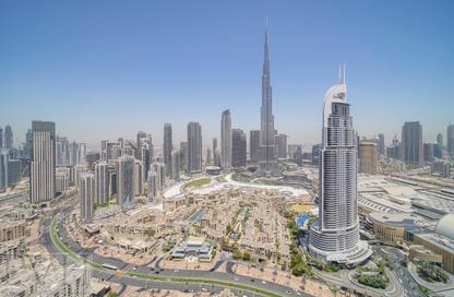 Apartment - 2 Bedrooms - 2 Bathrooms for rent in Burj Royale - Downtown Dubai - Dubai