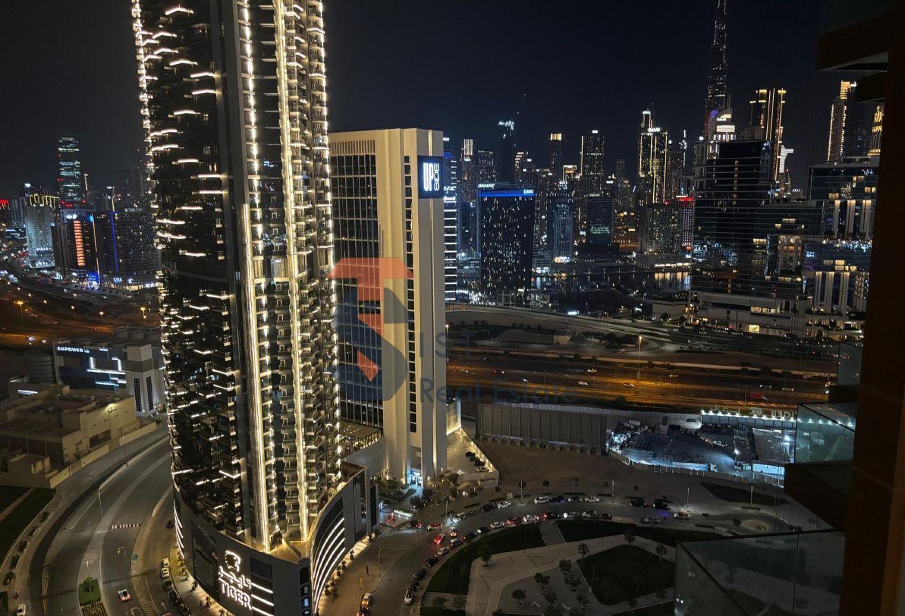 Vacant Duplex | Burj Khalifa View | Furnished photo 15