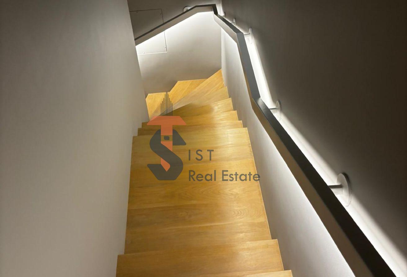 Vacant Duplex | Burj Khalifa View | Furnished photo 8