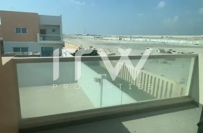Townhouse - 2 Bedrooms - 3 Bathrooms for sale in Manazel Al Reef 2 - Al Samha - Abu Dhabi