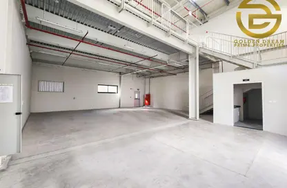 Warehouse - Studio - 2 Bathrooms for rent in Al Qusais Industrial Area 2 - Al Qusais Industrial Area - Al Qusais - Dubai