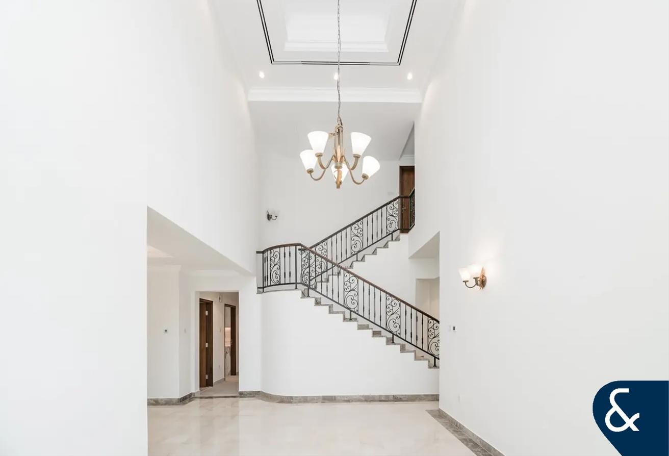 Deal of the week | Corner Plot | 4 Bedrooms photo 4
