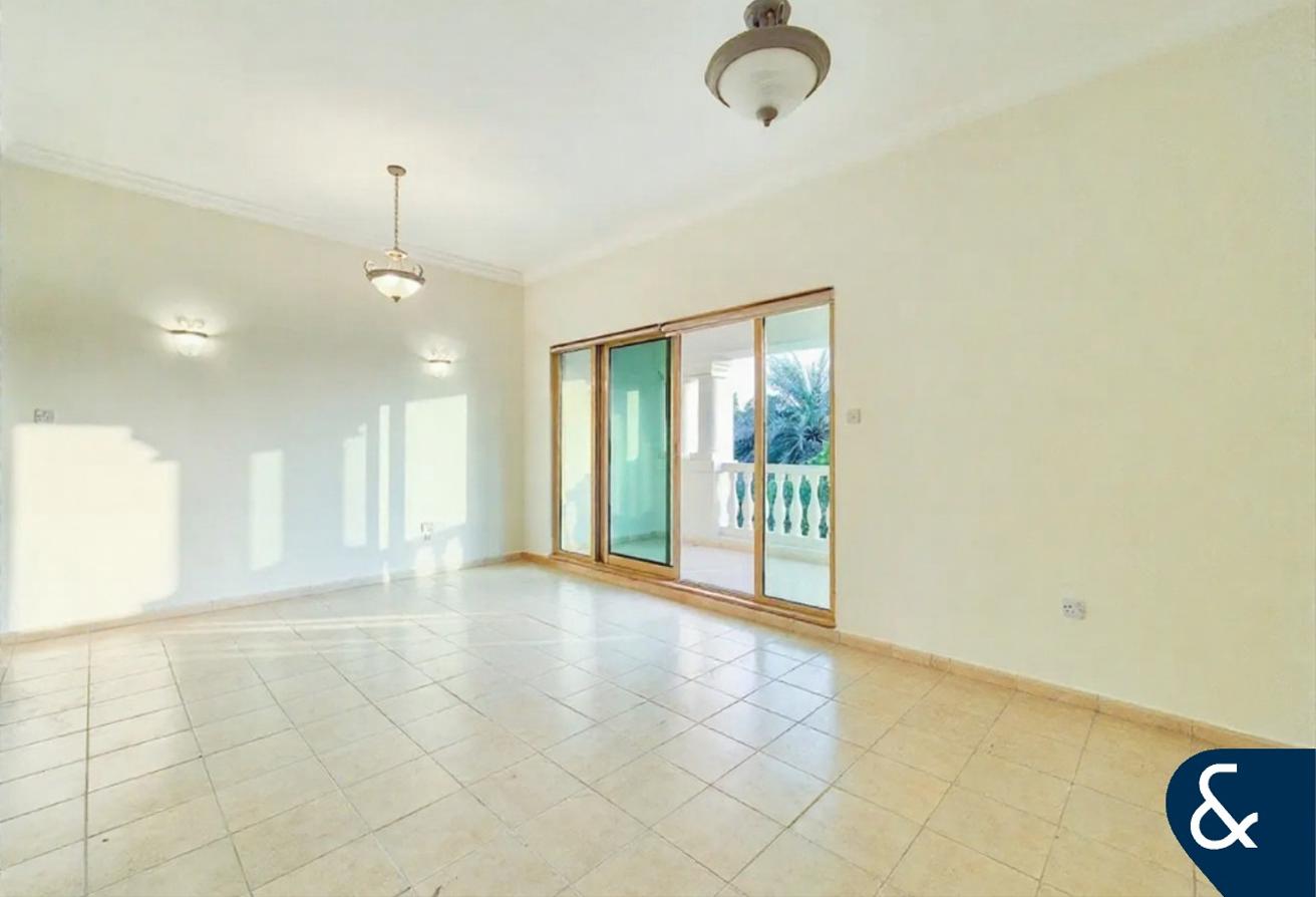 Deal of the week | Corner Plot | 4 Bedrooms photo 12