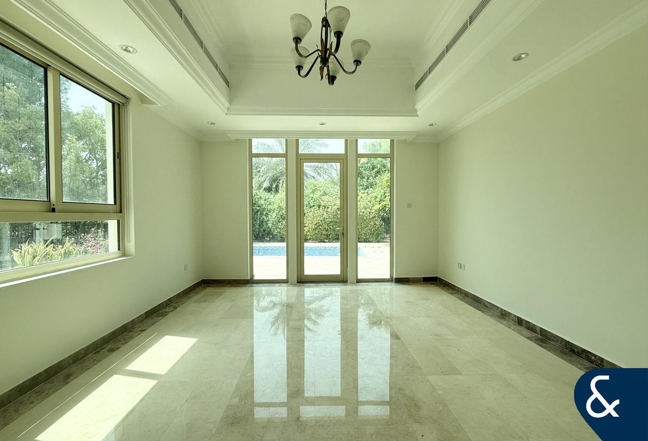 Deal of the week | Corner Plot | 4 Bedrooms photo 13