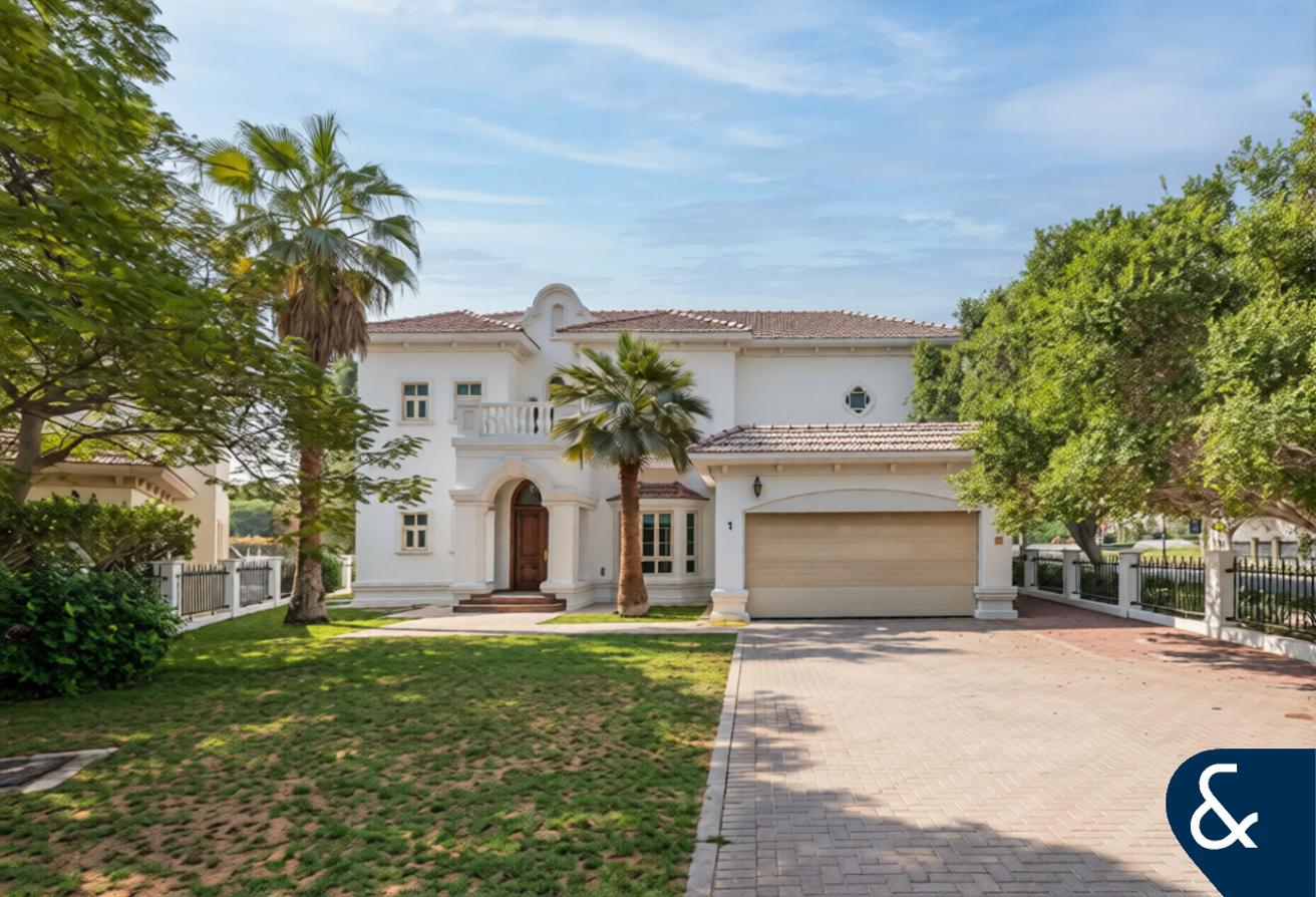 Deal of the week | Corner Plot | 4 Bedrooms photo 2