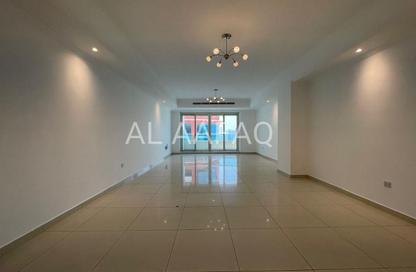 Apartment - 3 Bedrooms - 4 Bathrooms for rent in Al Majaz 1 - Al Majaz - Sharjah
