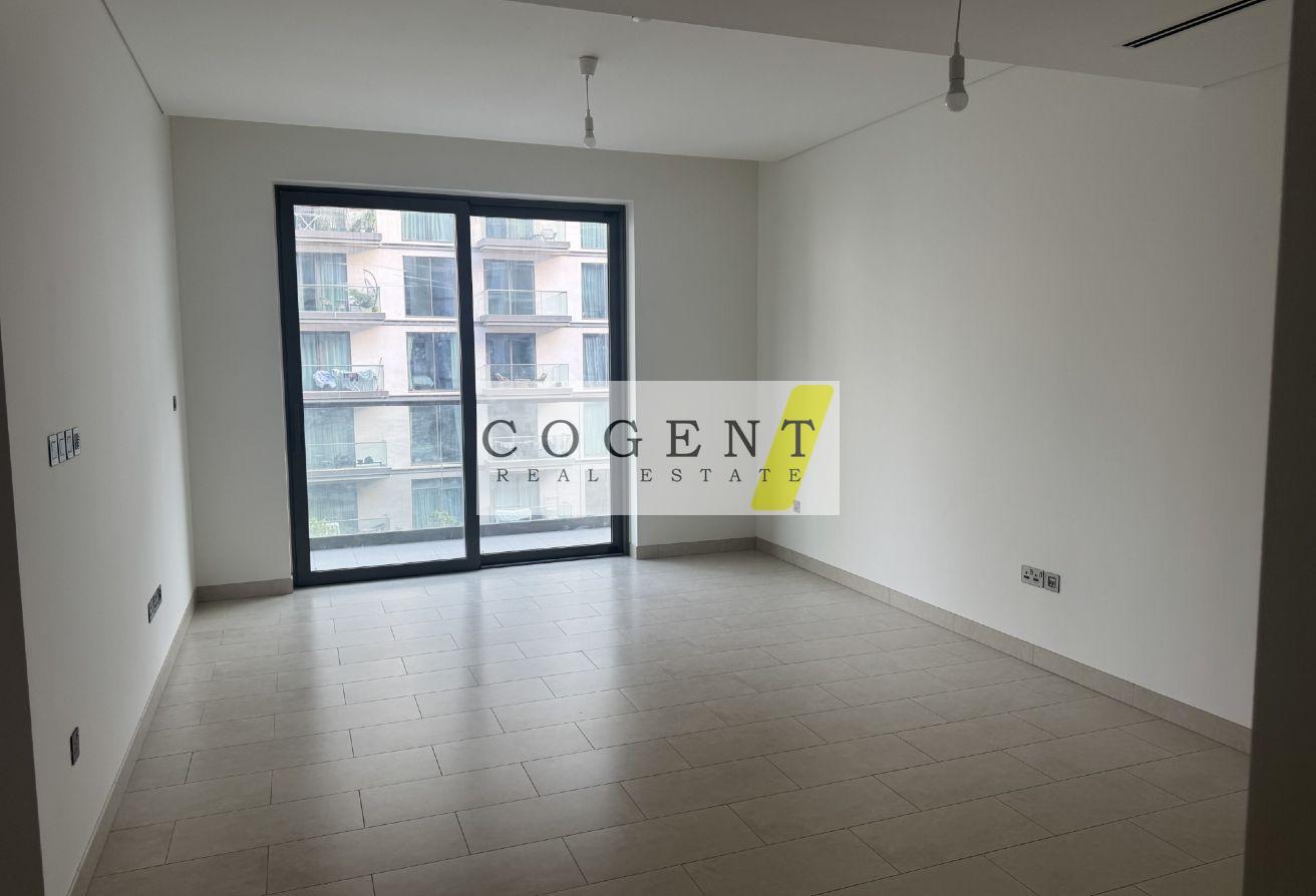 Amenitioes view | Vacant | Great layout photo 3