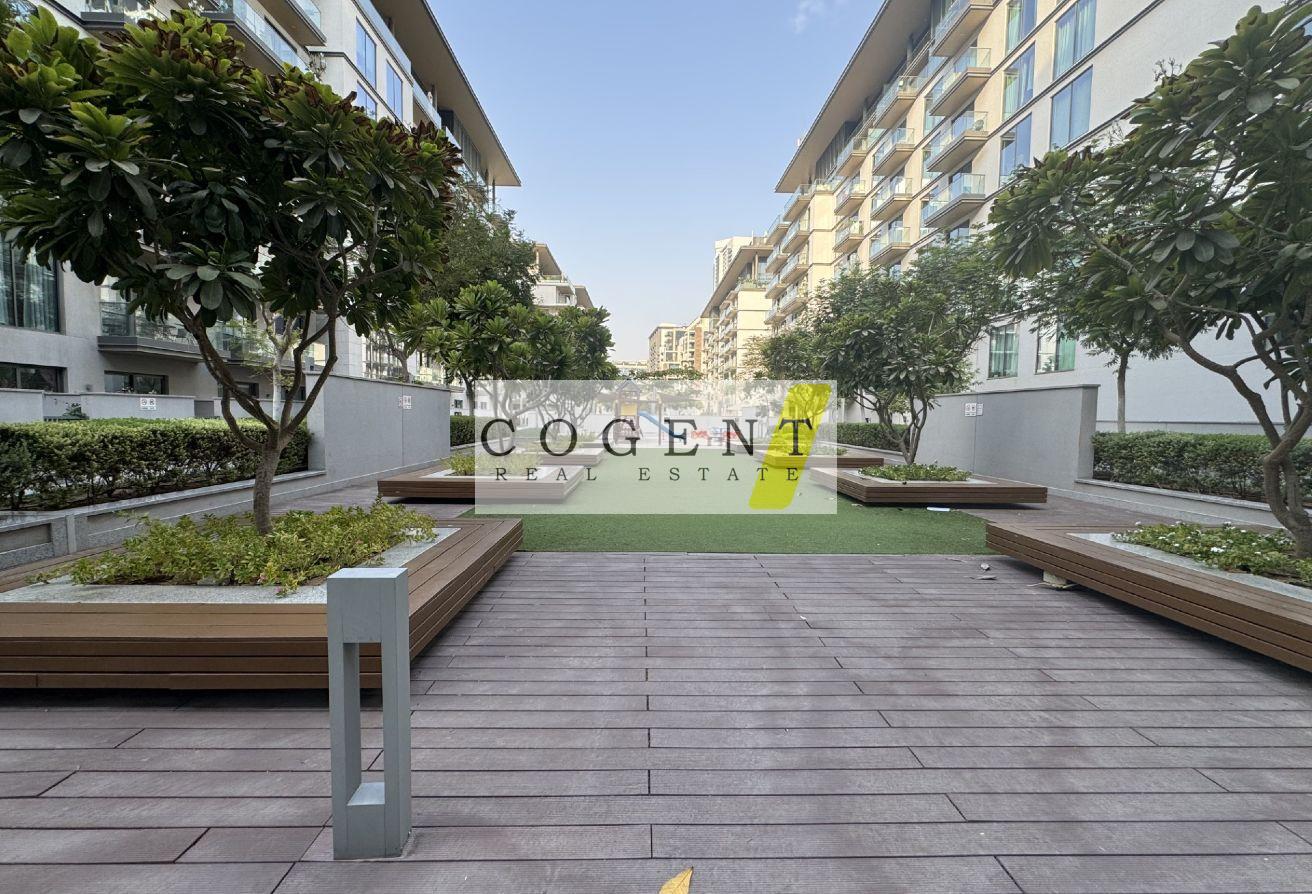 Amenitioes view | Vacant | Great layout photo 13