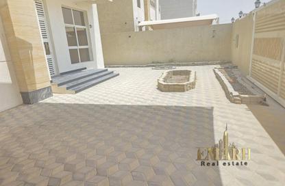 Villa - 3 Bedrooms - 5 Bathrooms for rent in Al Yasmeen 1 - Al Yasmeen - Ajman