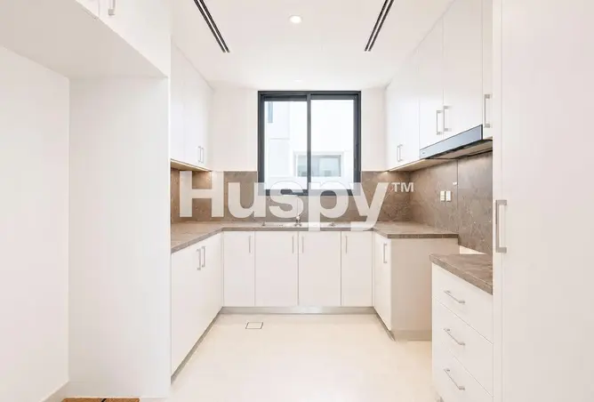 145529696 - Property Image 3