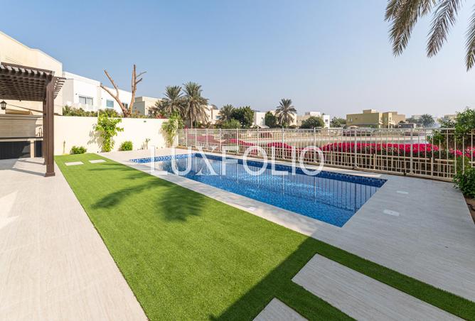 104124757 - Property Image 2