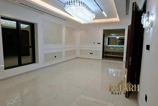 105551833 - Property Image 3