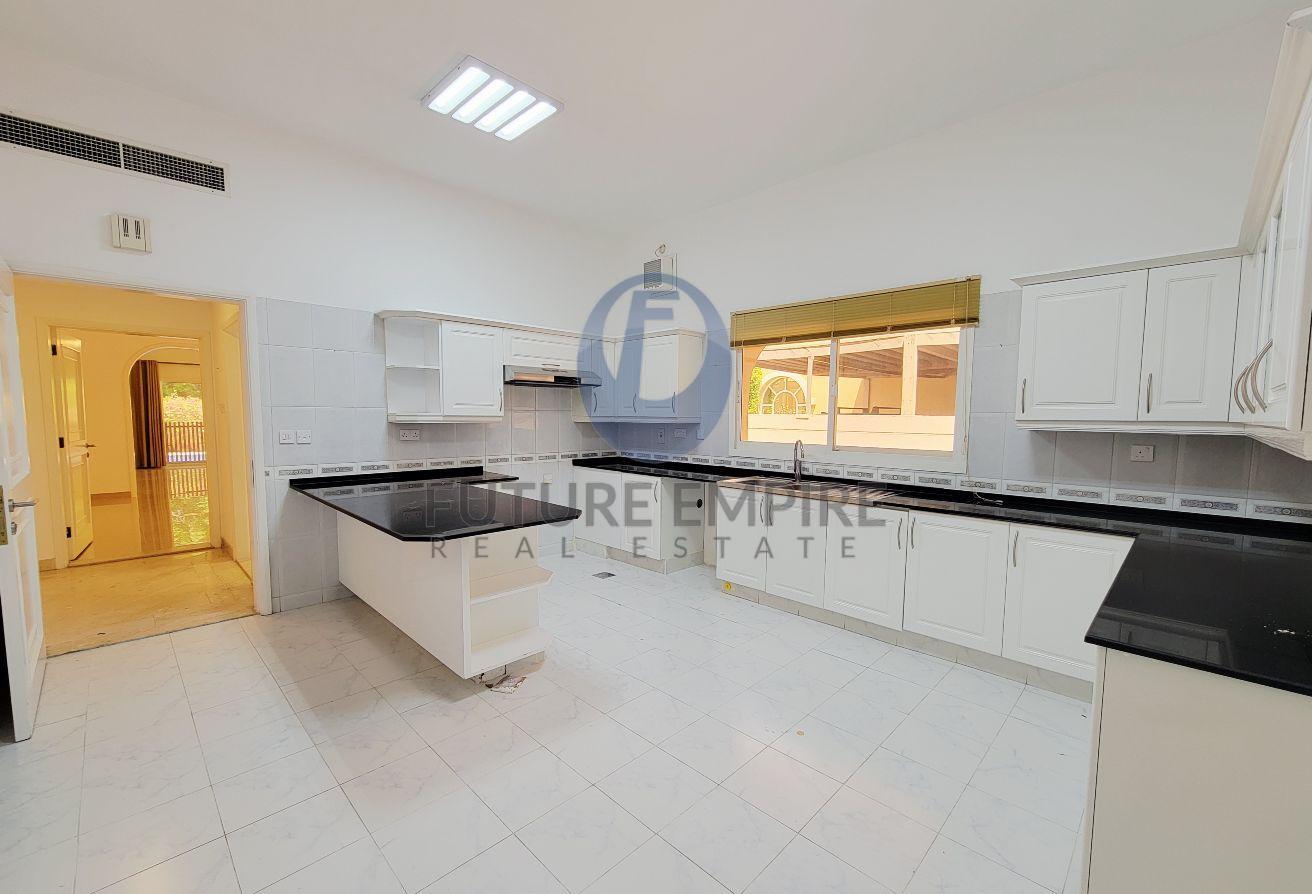 Spacious 5BHK Villa & Private Pool + Maid Room photo 13