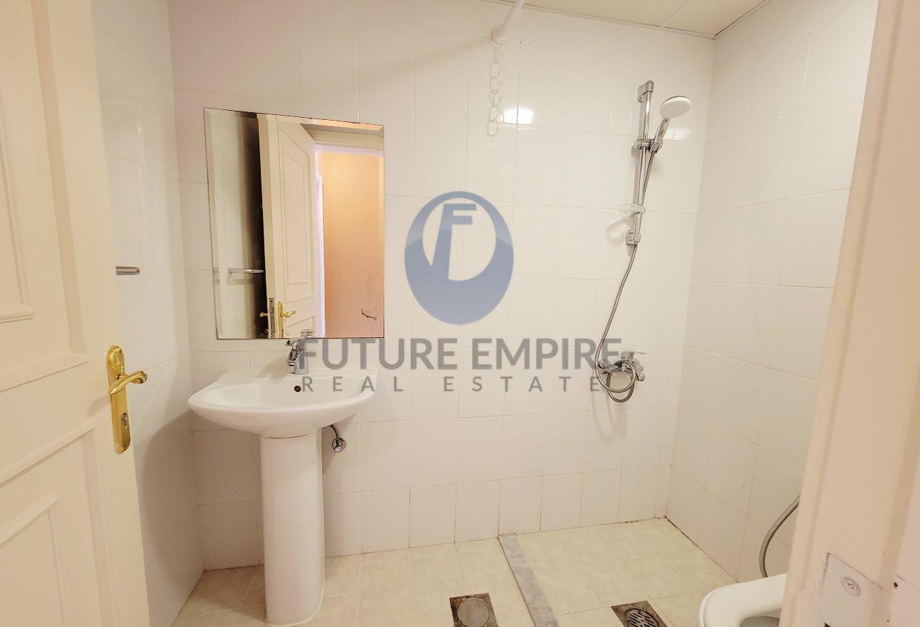 Spacious 5BHK Villa & Private Pool + Maid Room photo 16