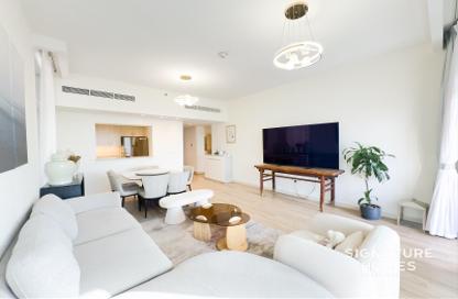 Apartment - 2 Bedrooms - 3 Bathrooms for sale in Boulevard Crescent Tower 1 - BLVD Crescent - Downtown Dubai - Dubai