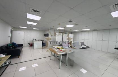Office Space - Studio - 3 Bathrooms for rent in One Lake Plaza - JLT Cluster T - Jumeirah Lake Towers - Dubai