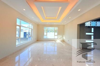 Villa - 5 Bedrooms - 6 Bathrooms for rent in Nad Al Sheba Villas - Nad Al Sheba 3 - Nad Al Sheba - Dubai