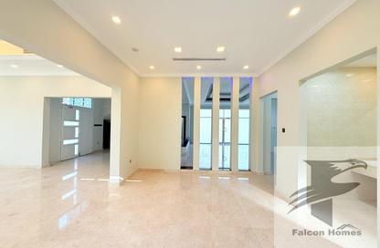 Villa - 5 Bedrooms - 6 Bathrooms for rent in Nad Al Sheba Villas - Nad Al Sheba 3 - Nad Al Sheba - Dubai