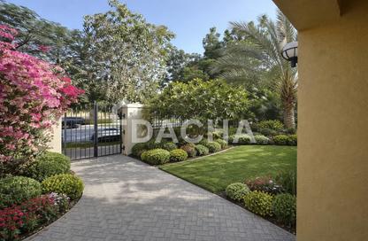 Villa - 3 Bedrooms - 3 Bathrooms for rent in District 7 - Jumeirah Park - Dubai