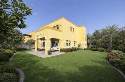 Villa - 3 Bedrooms - 3 Bathrooms for rent in District 7 - Jumeirah Park - Dubai