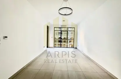 شقة - غرفة نوم - 2 حمامات للايجار في مبنى الحبي 4 - السطوة - دبي