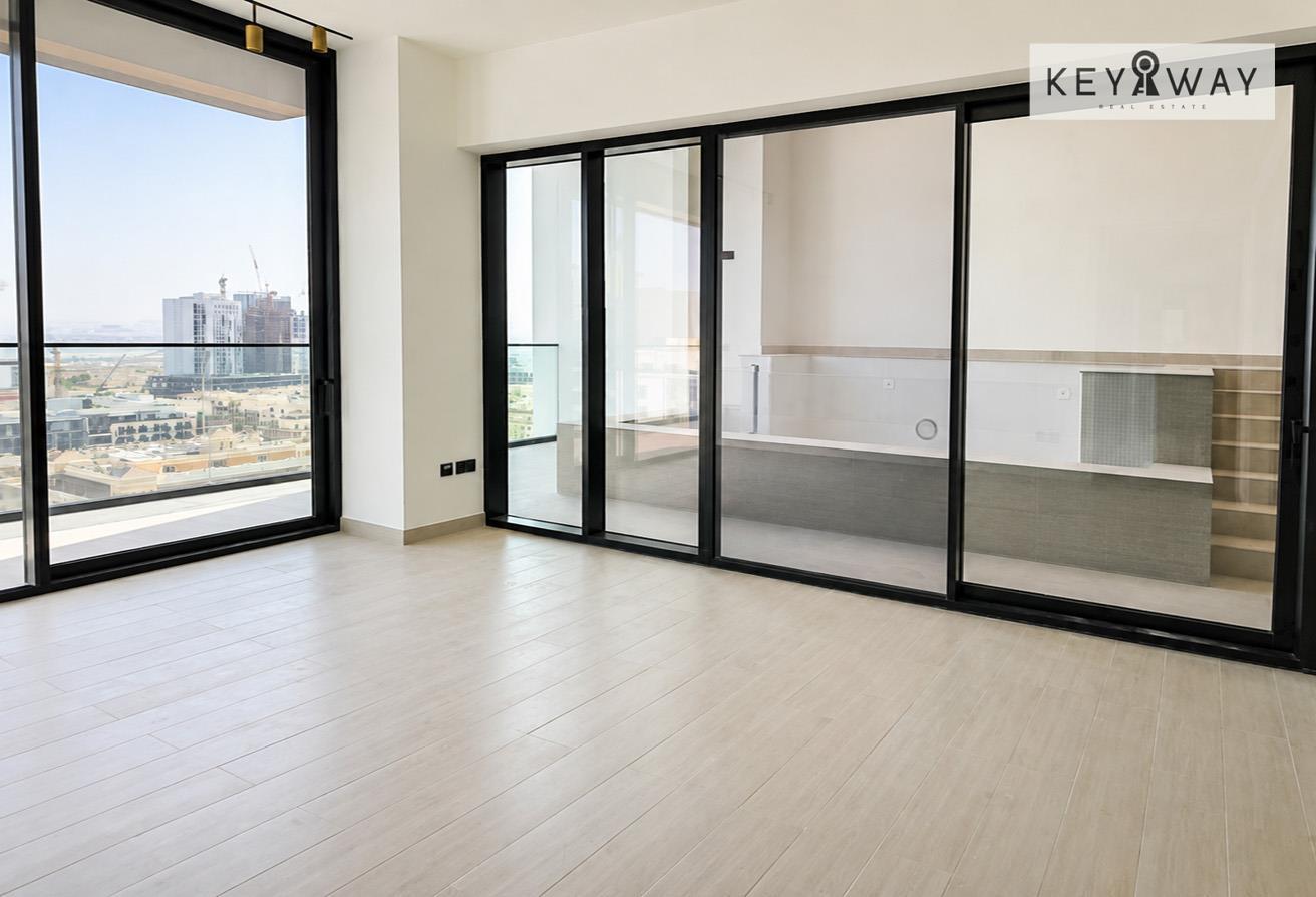 Spacious 2-Bedroom | Private Pool | JVC photo 5