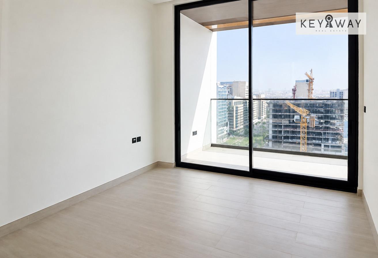 Spacious 2-Bedroom | Private Pool | JVC photo 8