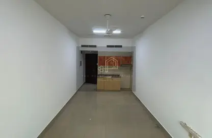 شقة - غرفة نوم - 2 حمامات للايجار في ماجيستك تاور - شارع الابراج - الخليج التجاري - دبي