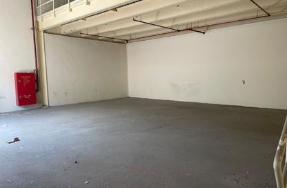 Warehouse - Studio - 1 for rent in Ali Mousa Building - Al Sajaa Industrial - Al Sajaa - Sharjah