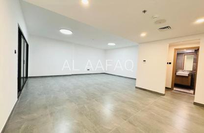 Apartment - 3 - 4 for rent in Al Majaz 3 - Al Majaz - Sharjah Apartment - 3 - 4 for rent in Al Majaz 3 - Al Majaz - Sharjah