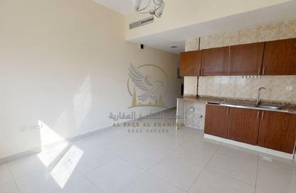Apartment - Studio - 1 for rent in Al Qulaya'ah - Al Sharq - Sharjah Apartment - Studio - 1 for rent in Al Qulaya'ah - Al Sharq - Sharjah